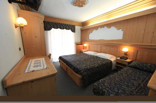 Imagen de la habitación del Hotel Aurora, Canazei. Foto 14