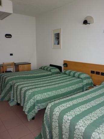 Imagen de la habitación del Hotel Aurora, Chiavenna. Foto 12