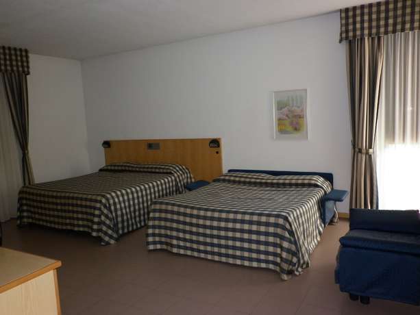 Imagen de la habitación del Hotel Aurora, Chiavenna. Foto 18