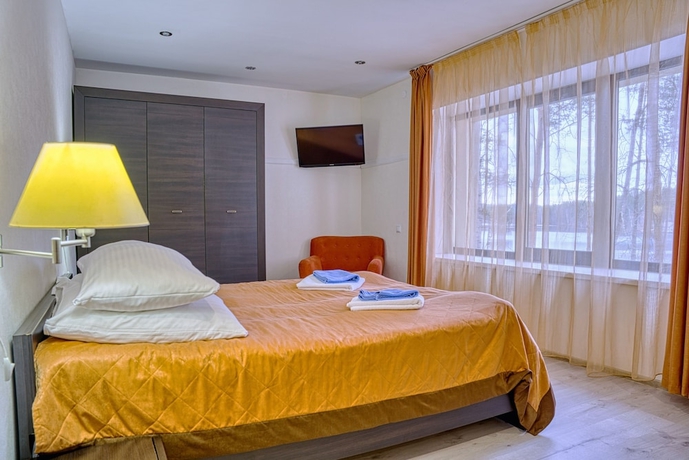 Imagen de la habitación del Hotel Aurora Club Spa Resort. Foto 6