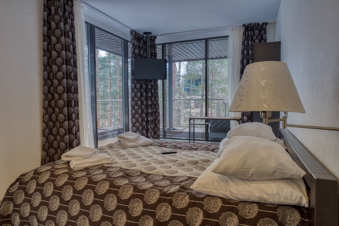 Imagen de la habitación del Hotel Aurora Club Spa Resort. Foto 17