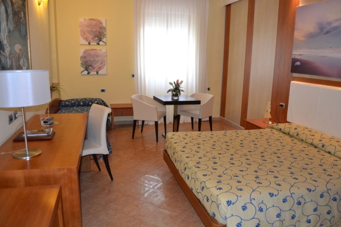 Imagen de la habitación del Hotel Aurora E Del Benessere. Foto 7