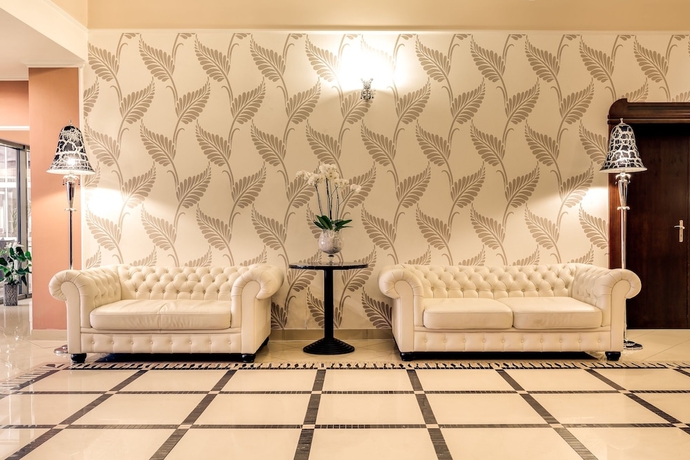 Imagen de los interiores del Hotel Aurora Family and Spa. Foto 15