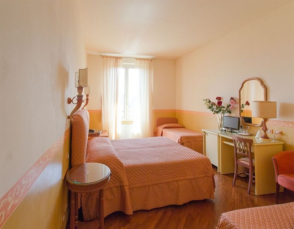 Imagen de la habitación del Hotel Aurora, Florencia. Foto 9