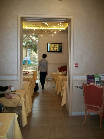 Imagen del bar/restaurante del Hotel Aurora, Florencia. Foto 2