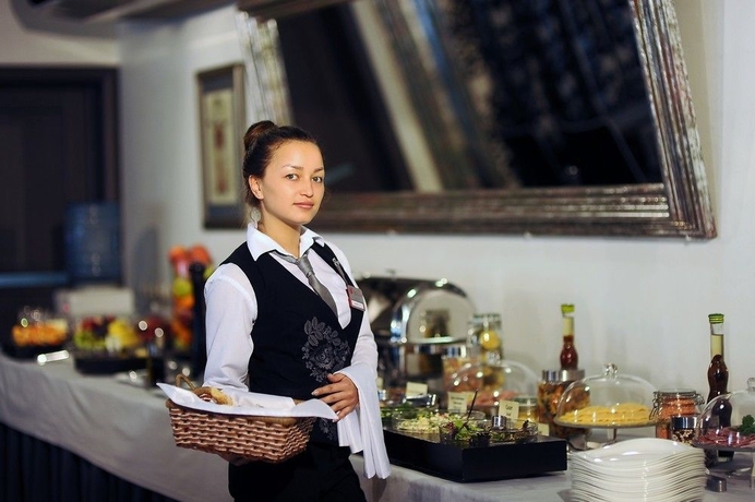 Imagen del bar/restaurante del Hotel Aurora, Kursk. Foto 3