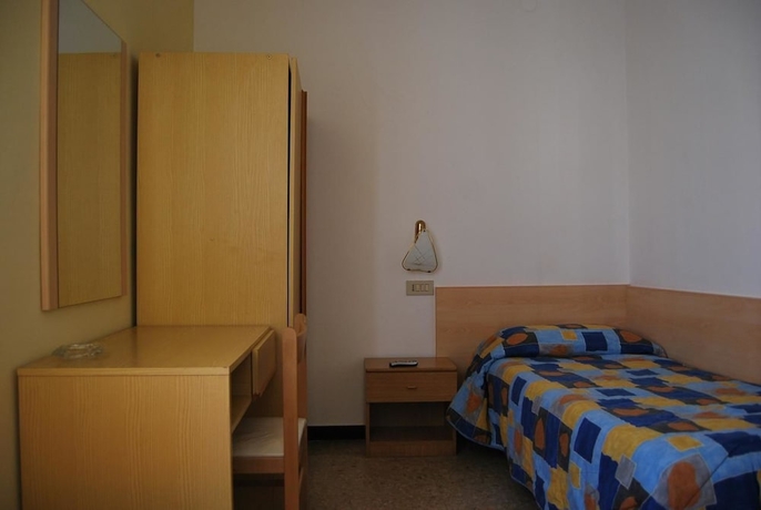 Imagen de la habitación del Hotel Aurora, Loano. Foto 6
