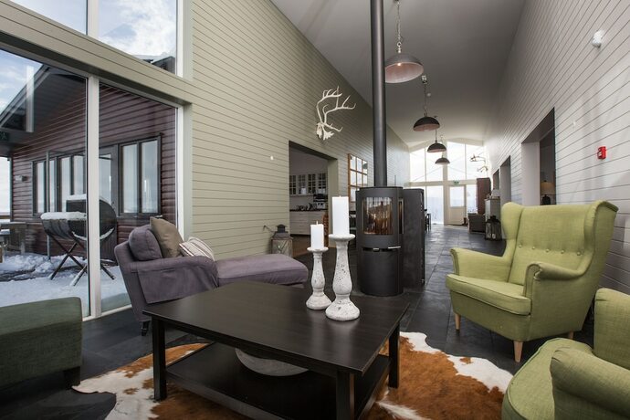 Imagen del bar/restaurante del Hotel Aurora Lodge. Foto 18