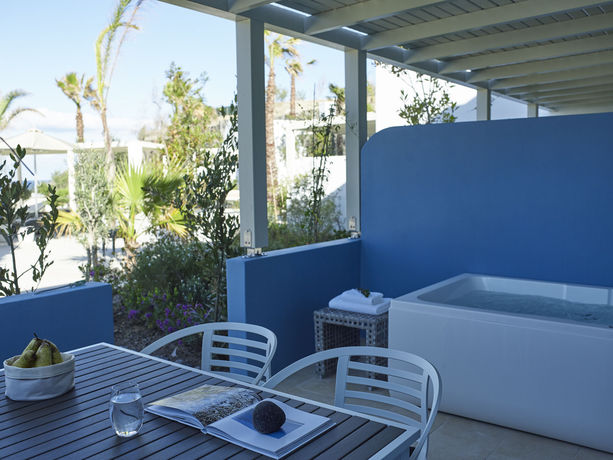 Imagen de los exteriores del Hotel Aurora Luxury Suites. Foto 10