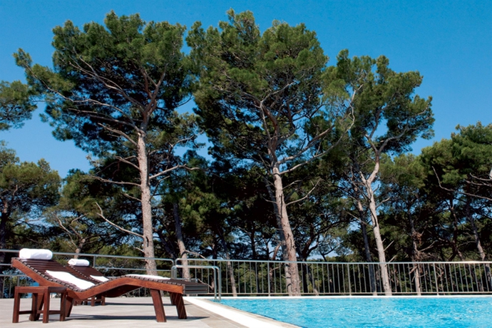 Imagen de la piscina del Hotel Aurora, Mali Lošinj. Foto 15