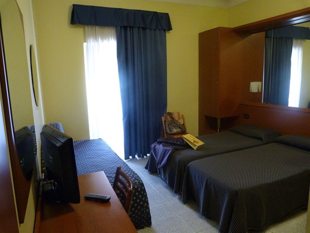 Imagen de la habitación del Hotel Aurora, Milán. Foto 8