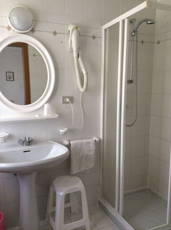 Imagen de la habitación del Hotel Aurora, Molveno. Foto 11