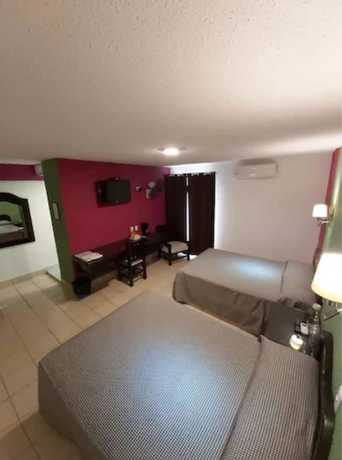 Imagen de la habitación del Hotel Aurora, Oaxaca de Ju&aacute;rez. Foto 4