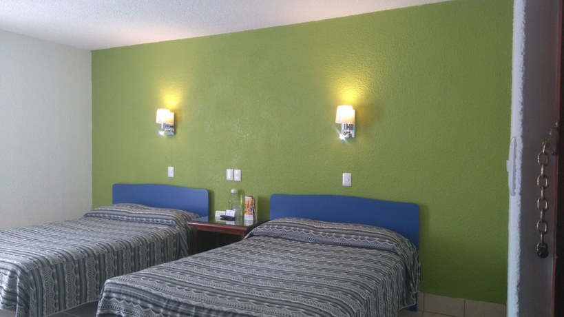 Imagen de la habitación del Hotel Aurora, Oaxaca de Ju&aacute;rez. Foto 13