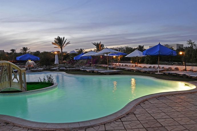 Imagen de la piscina del Hotel Aurora Oriental Resort Sharm El Sheikh. Foto 15