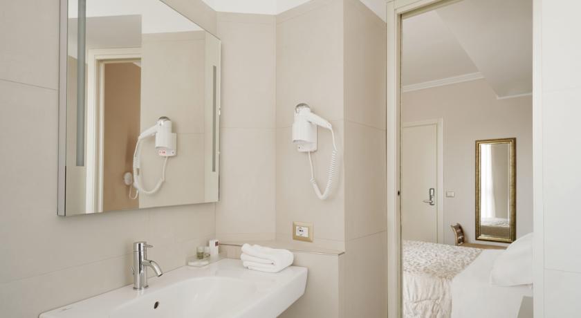 Imagen general del Hotel Aurora, PAVIA. Foto 2