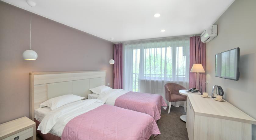 Imagen de la habitación del Hotel Aurora Park. Foto 4