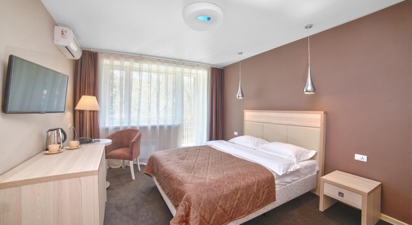Imagen de la habitación del Hotel Aurora Park. Foto 7