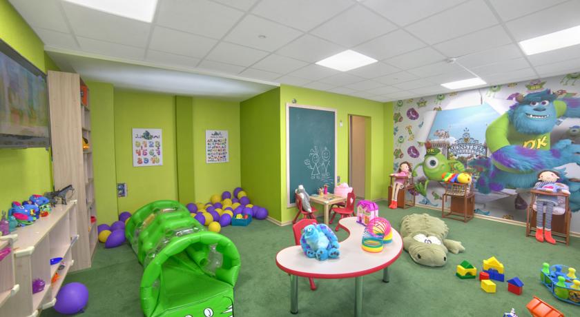 Imagen de los interiores del Hotel Aurora Park. Foto 11