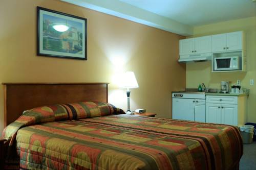 Imagen de la habitación del Hotel Aurora Park Inn & Suites. Foto 3