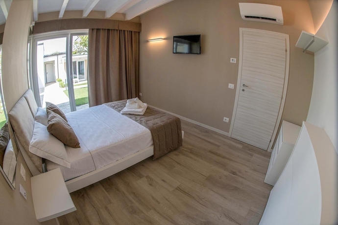 Imagen de la habitación del Hotel Aurora, Peschiera del Garda. Foto 17