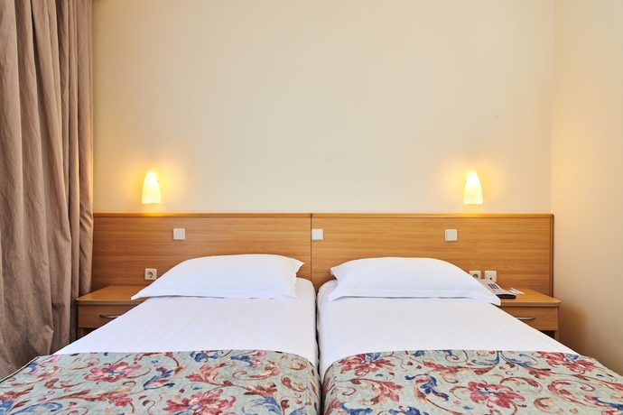 Imagen de la habitación del Hotel Aurora Plava Laguna. Foto 5