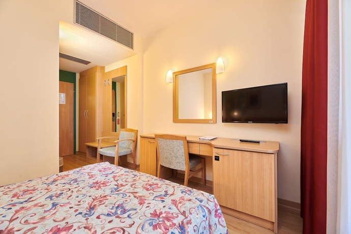 Imagen de la habitación del Hotel Aurora Plava Laguna. Foto 6