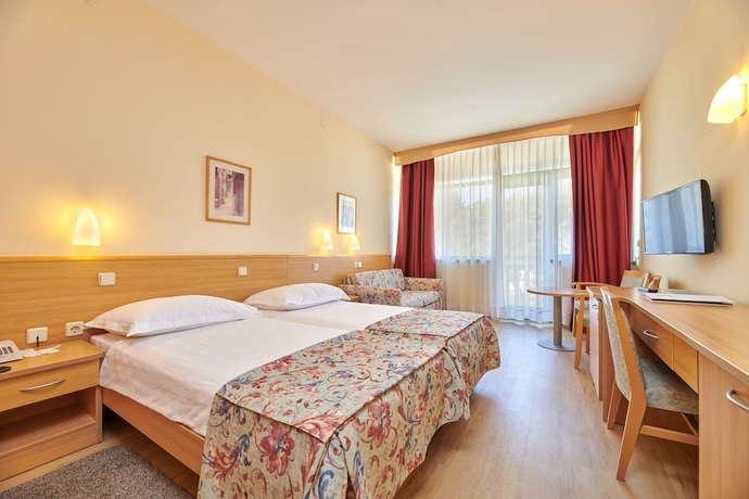 Imagen de la habitación del Hotel Aurora Plava Laguna. Foto 8