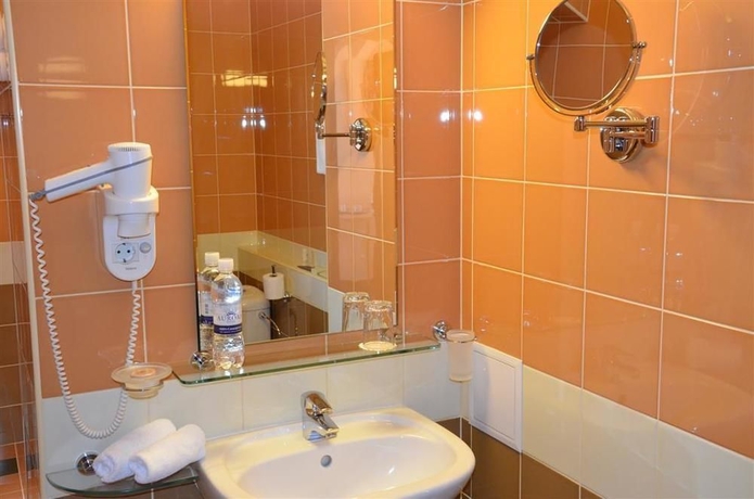 Imagen de la habitación del Hotel Aurora Premier. Foto 8