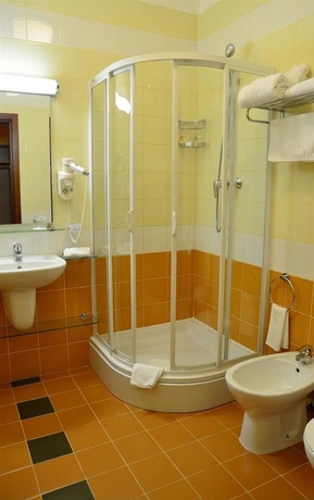 Imagen de la habitación del Hotel Aurora Premier. Foto 10