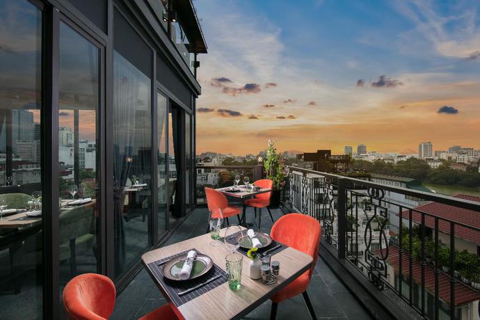 Imagen del bar/restaurante del Hotel Aurora Premium - A Lifestyle. Foto 6