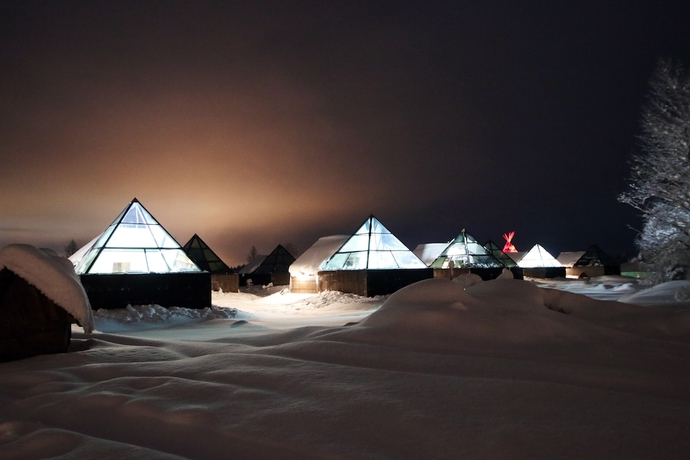 Imagen general del Hotel Aurora Pyramid Glass Igloos. Foto 1