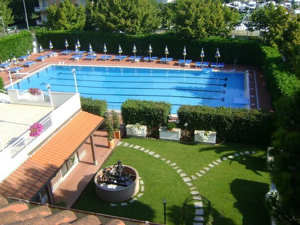 Imagen general del Hotel Aurora Residence and Resort. Foto 8