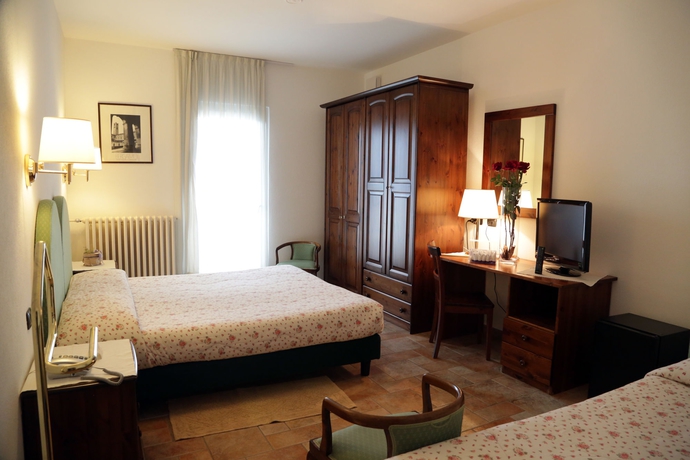 Imagen de la habitación del Hotel Aurora, Ronchi. Foto 4