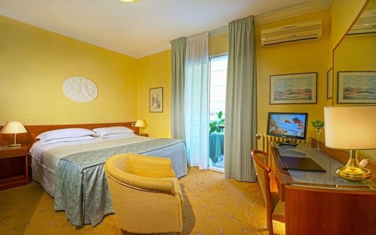 Imagen de la habitación del Hotel Aurora Terme. Foto 9