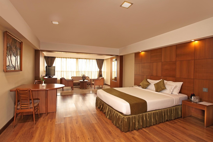 Imagen de la habitación del Hotel Aurora Towers. Foto 5