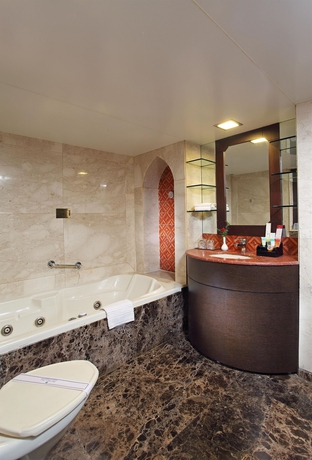 Imagen de la habitación del Hotel Aurora Towers. Foto 7