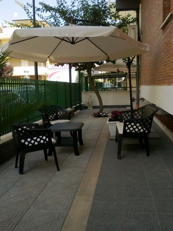 Imagen de los exteriores del Hotel Aurora, Tremensuoli. Foto 16