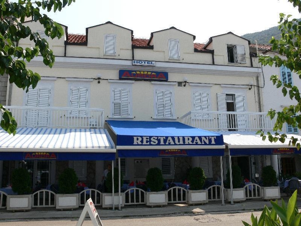 Imagen general del Hotel Aurora, Trpanj. Foto 2