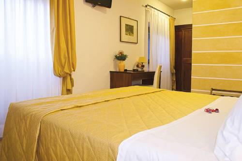 Imagen de la habitación del Hotel Aurora, Verona. Foto 4