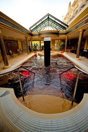Imagen de la piscina del Hotel Aurum, Hajduszoboszlo. Foto 14