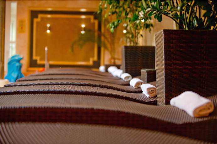 Imagen de la piscina del Hotel Aurum, Hajduszoboszlo. Foto 20