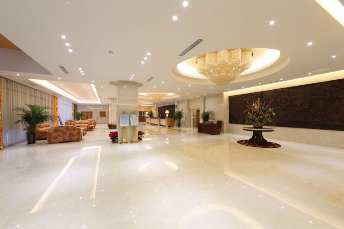 Imagen de los interiores del Hotel Aurum International. Foto 12