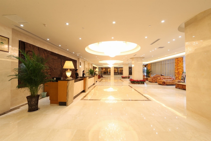 Imagen de los interiores del Hotel Aurum International. Foto 13