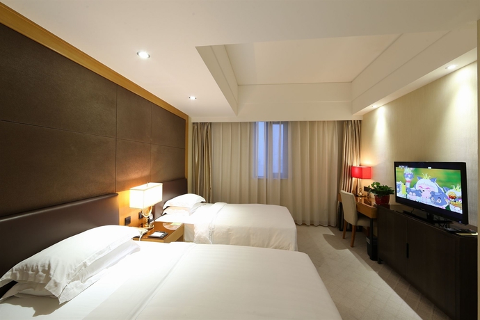 Imagen de la habitación del Hotel Aurum International. Foto 10