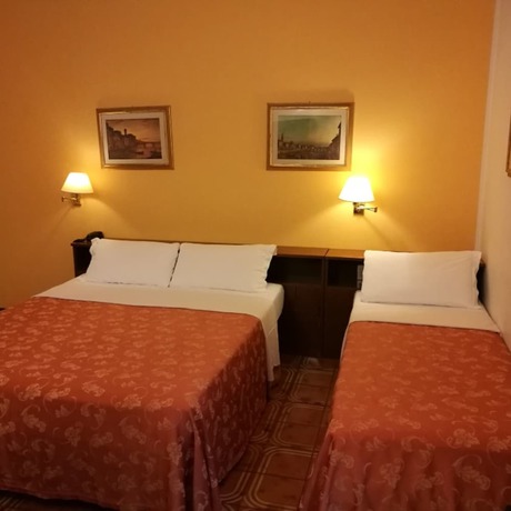 Imagen de la habitación del Hotel Aurum Uffizi. Foto 10