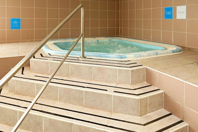 Imagen de la piscina del Hotel Aurum Čern&yacute; Důl. Foto 19