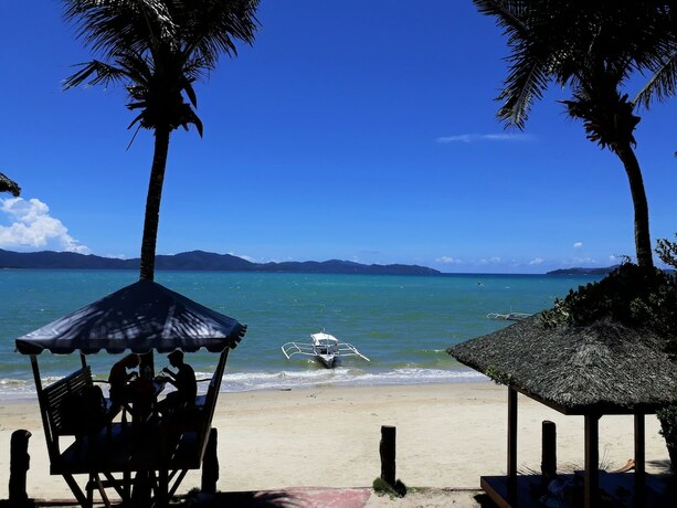 Imagen general del Hotel Ausan Beach Front Cottage and Restaurant. Foto 11