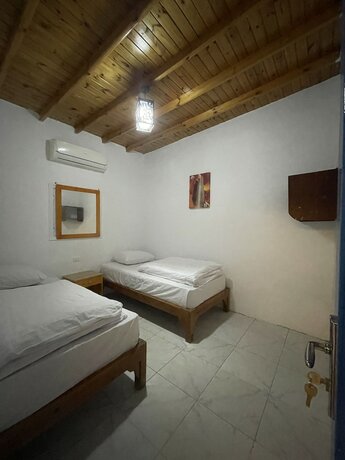 Imagen de la habitación del Hotel Auski Hostel Dahab. Foto 11