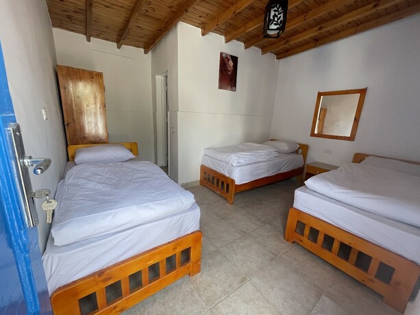 Imagen de la habitación del Hotel Auski Hostel Dahab. Foto 13